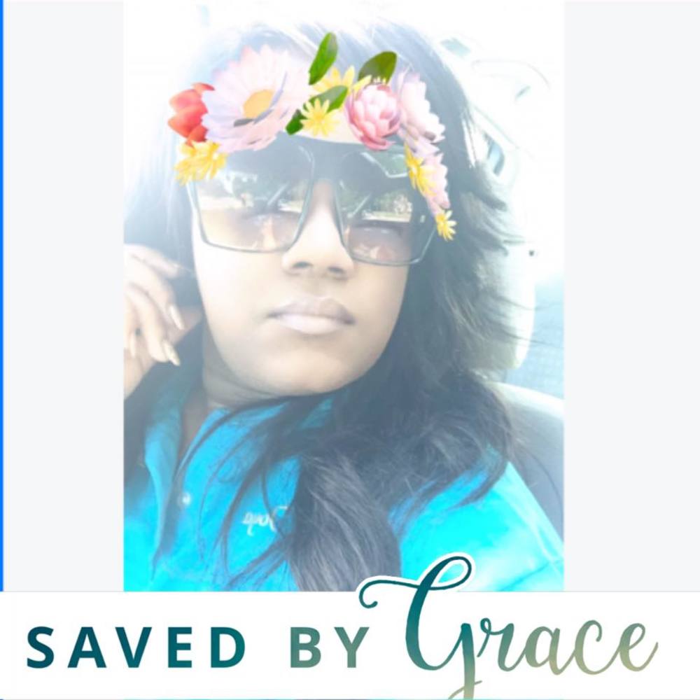 Meet your Posher, Etoya