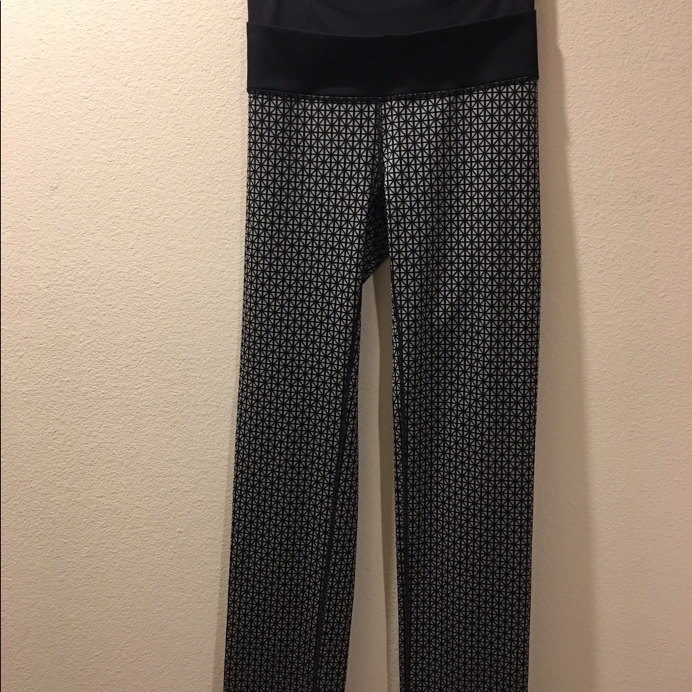 Lululemon size 8 Boot Cut Yoga Pant
