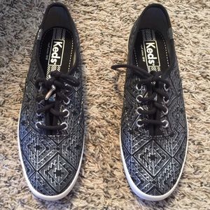 Keds size 6 shoes