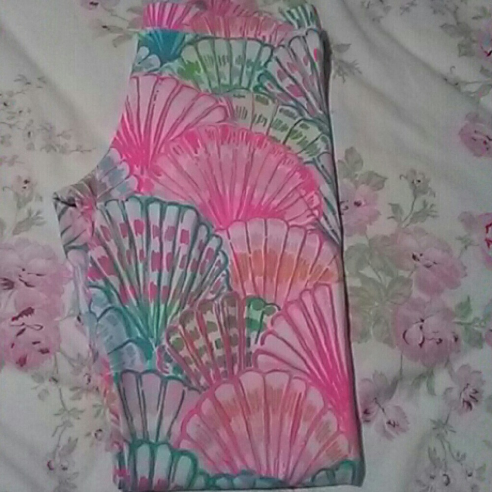 Lilly pulitzer Girls xl Leggings waist 26. Eeeuc