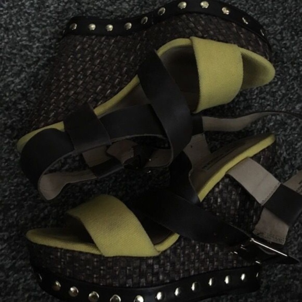 Summer wedges!