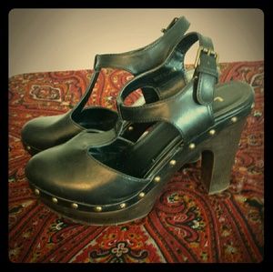 Forever 21 t-strap heels