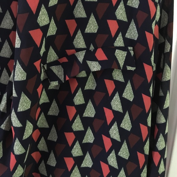 Geometric blouse - Picture 3 of 3