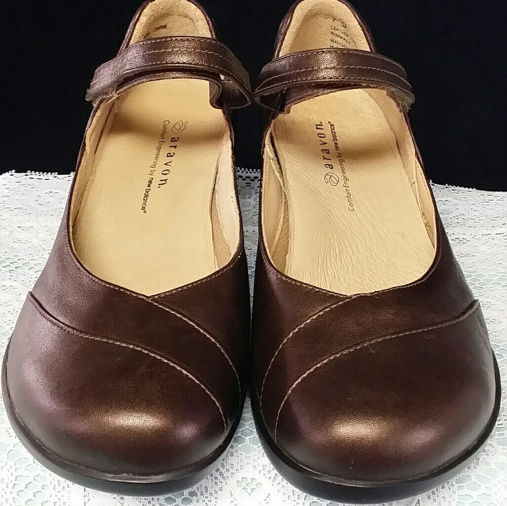 Aravon by New Balance style Maya (Mary Jane)