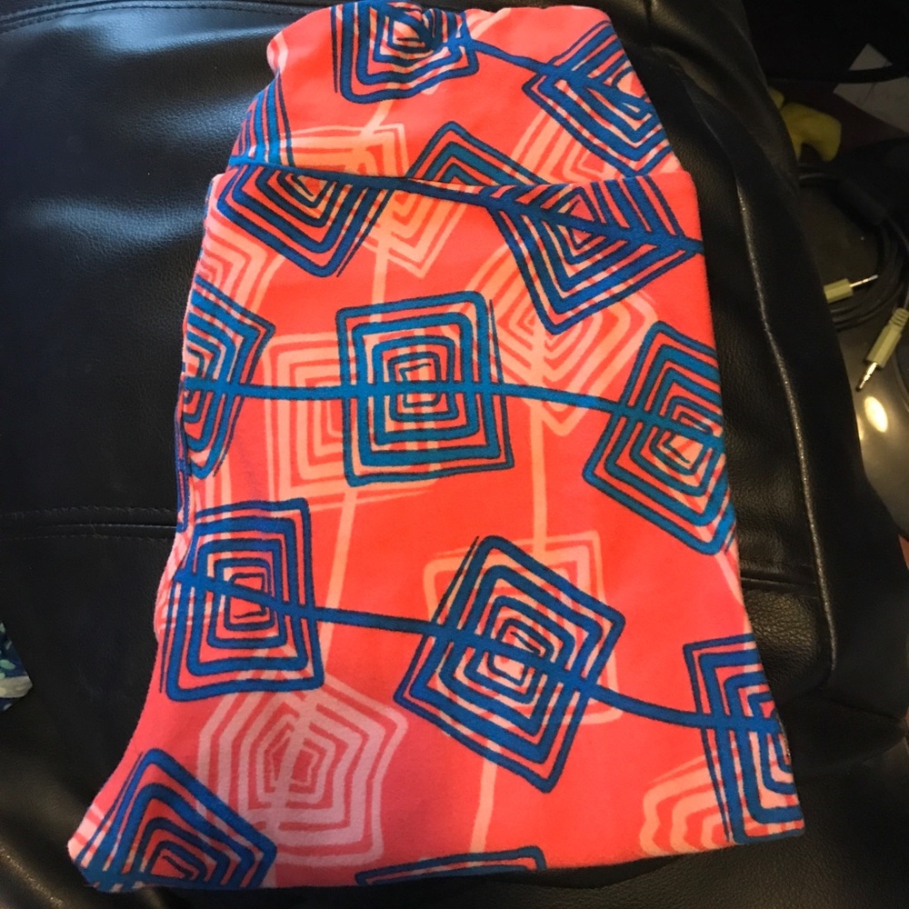 LuLaRoe OS Leggings- EUC