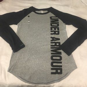 Small under armour baseball tee