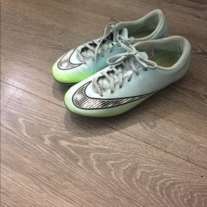 Nike Mercurial Soccer Cleats women size 11