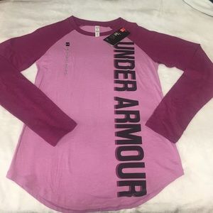 Medium under armour baseball tee