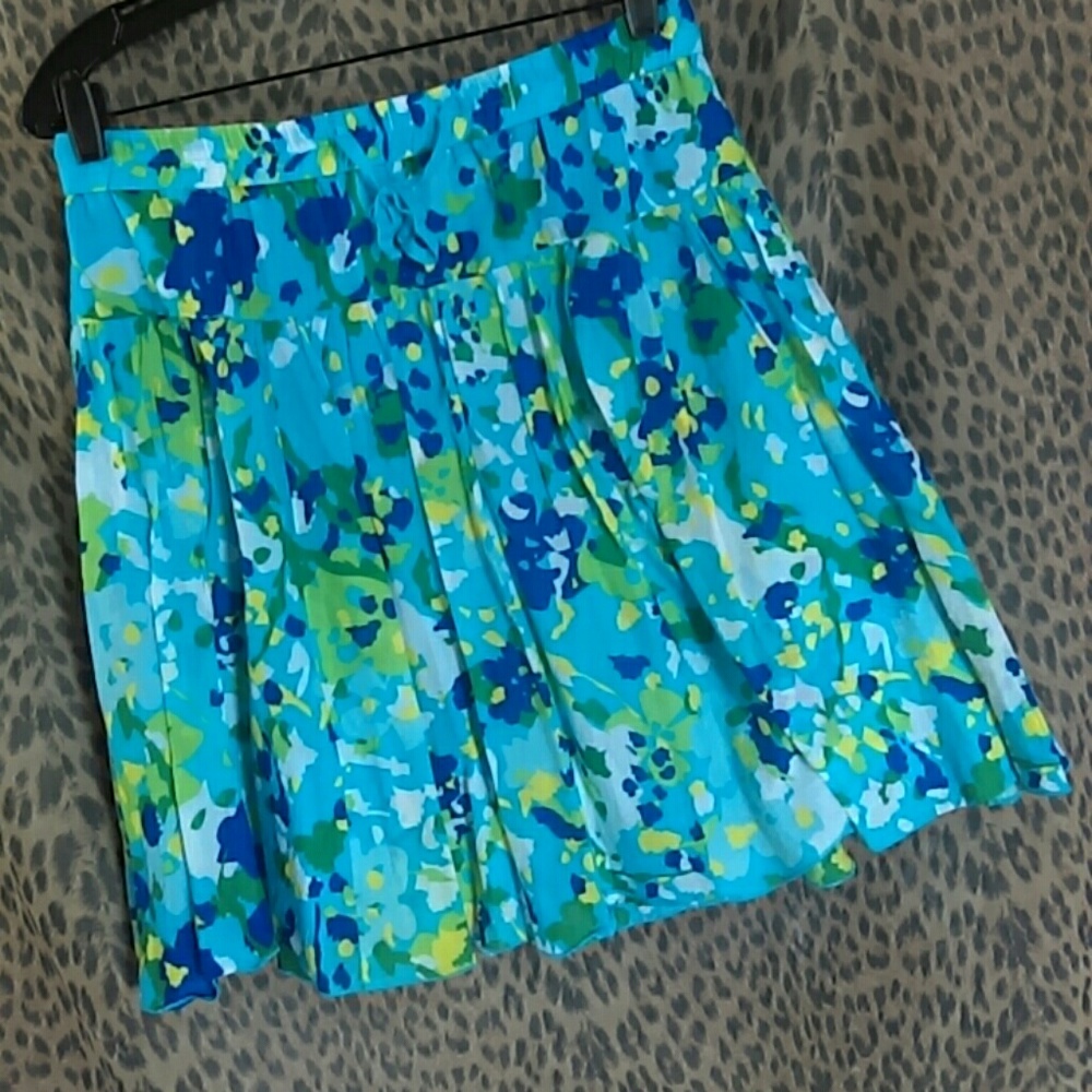 Old Navy FLoral Print Skirt Size M