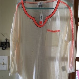 3/4 length sleeve shirt