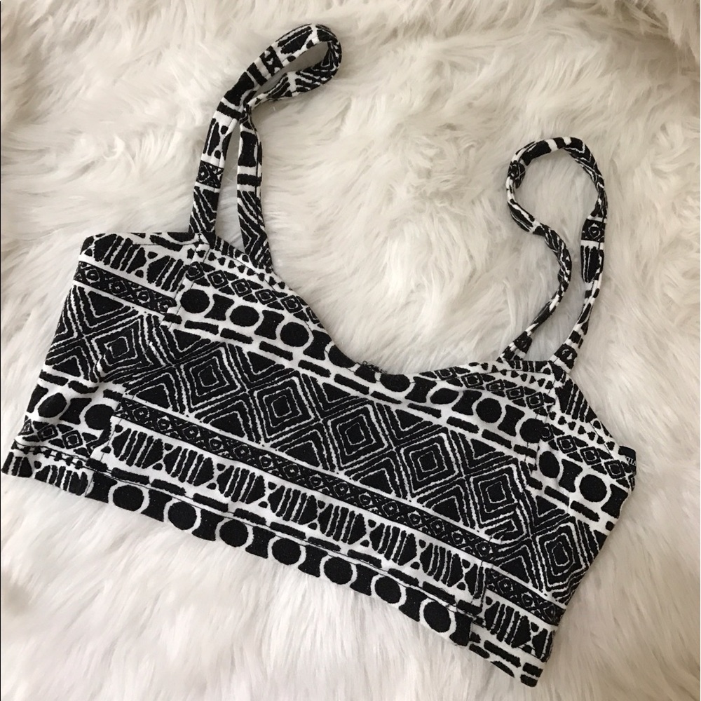 Brandy Melville Chiyo Bralette (Caged Back/Tribal)