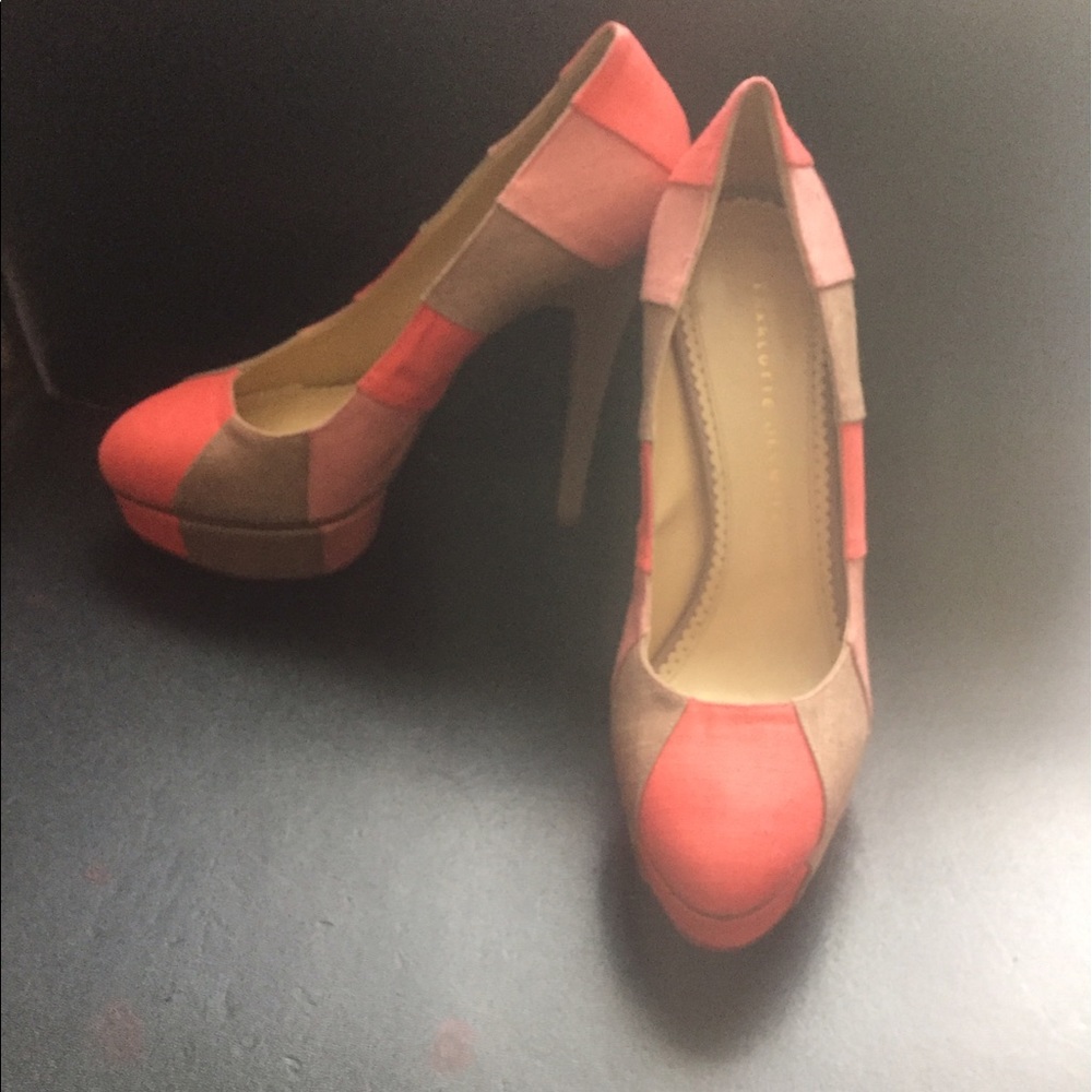 Designer pumps