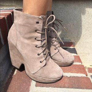 Gray shade ecote booties