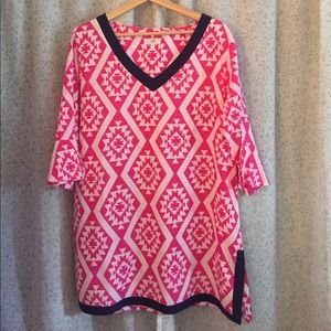 Pretty tunic with bell sleeves.