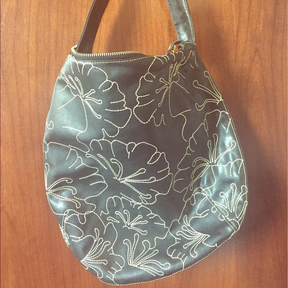 Black Sisley Shoulder Bag with White Embroidery