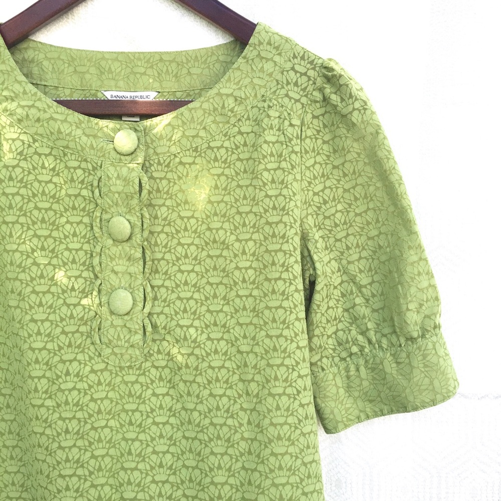 Banana Republic Top, size small
