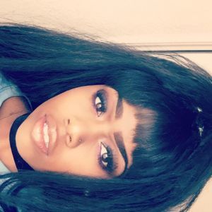 Meet your Posher, Daphne