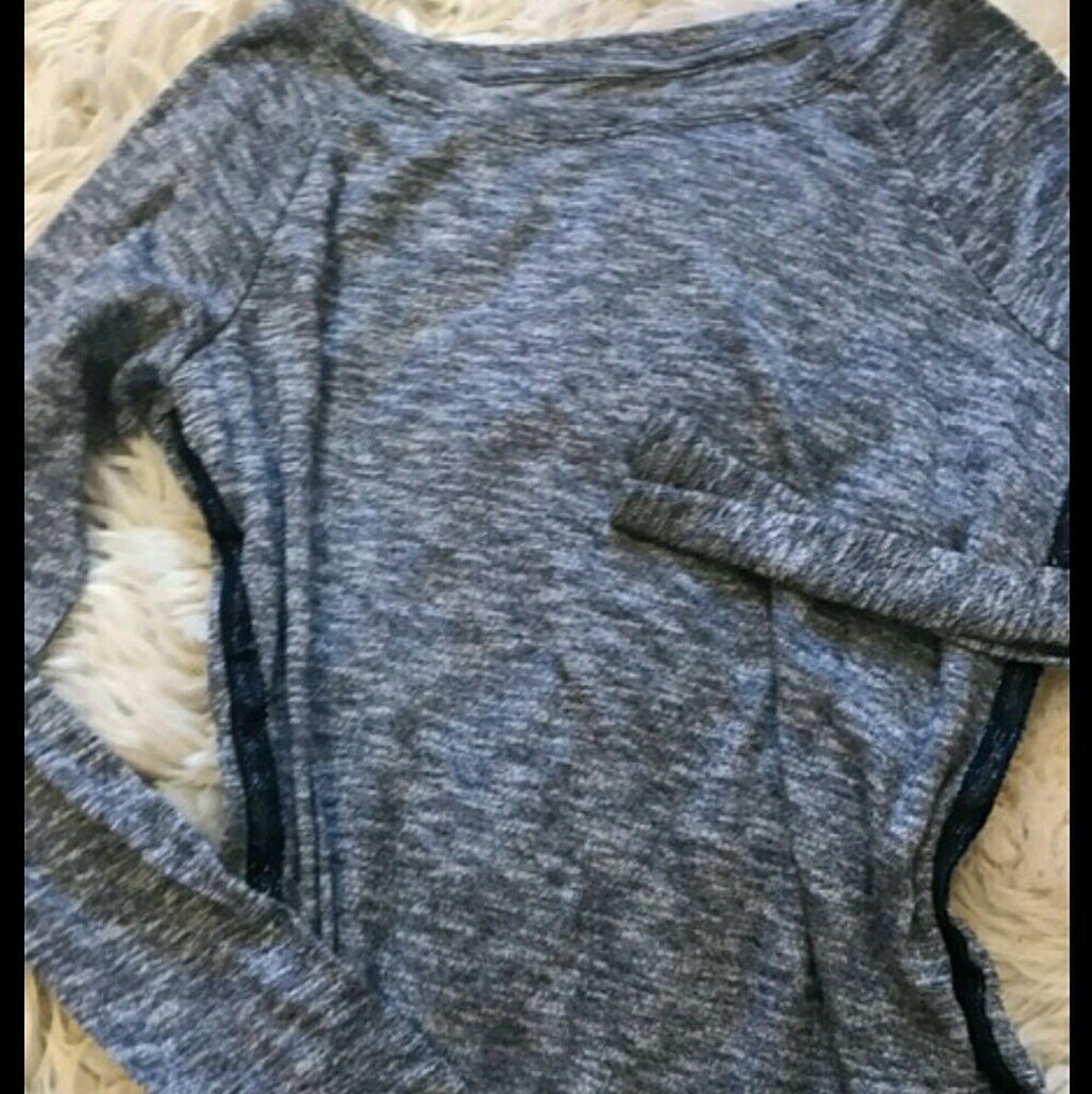 Grey Top - Picture 2 of 3