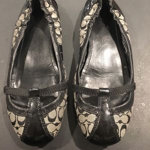 Coach flats