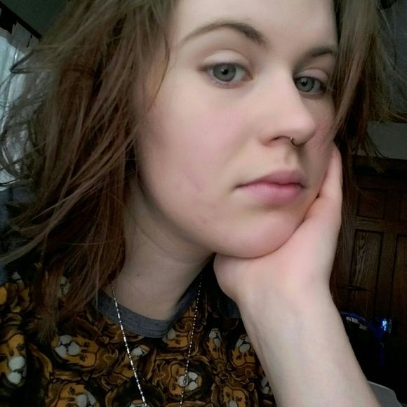 Meet your Posher, Kelsey - Picture 1 of 1