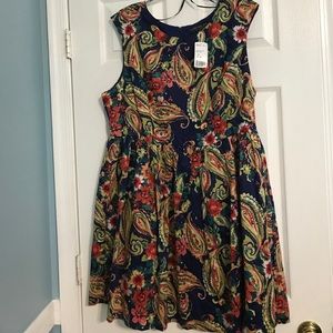 Floral sleeveless cotton dress
