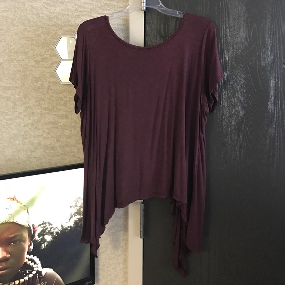 Trendy burgundy top
