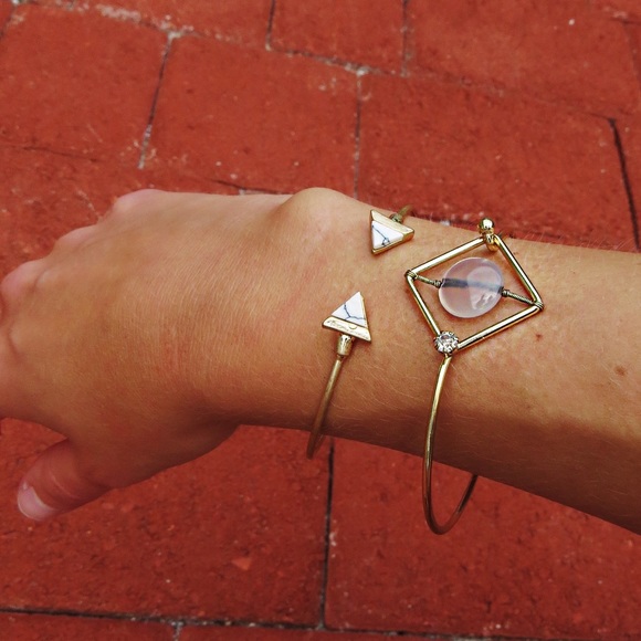 Gray Stone Gold Cutout Hook Bracelet - Picture 4 of 6