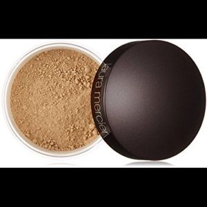 Laura Mercier Mineral Powder in Classic Beige