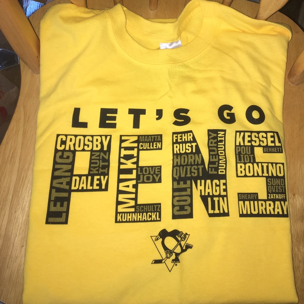 2016 Pittsburgh Penguins Playoff T-shirt & Towel