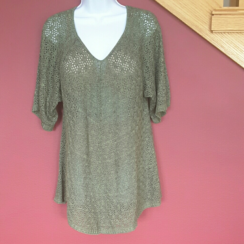 CROCHET TOP