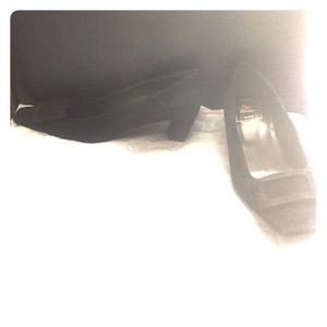 Roger Vivier suede shoe