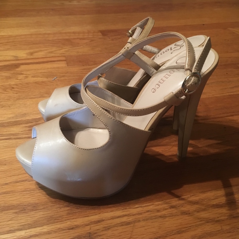 Cute nude heels