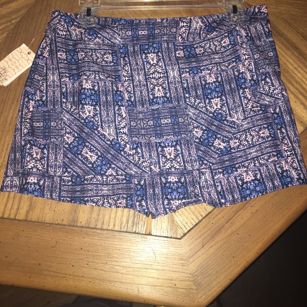 Skirt/Shorts