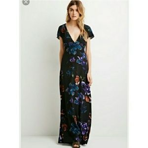 NWT F21 Floral Maxi dress