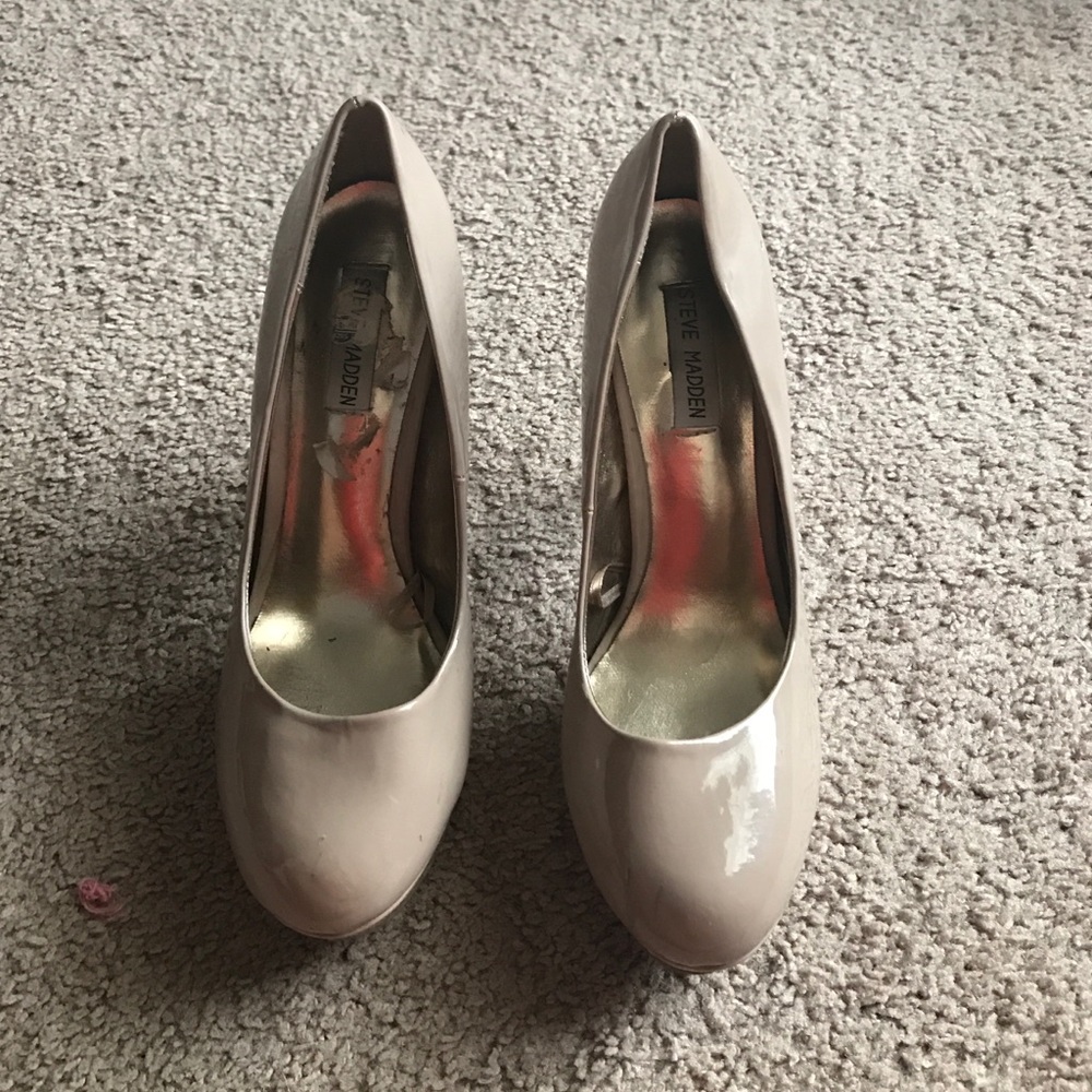 Steve Madden nude pumps