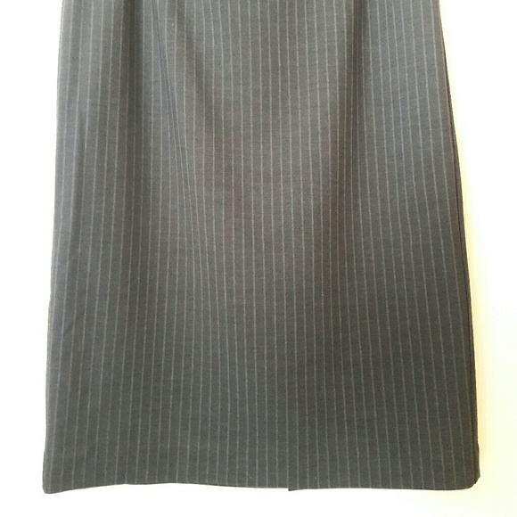 Skirt - Picture 2 of 2