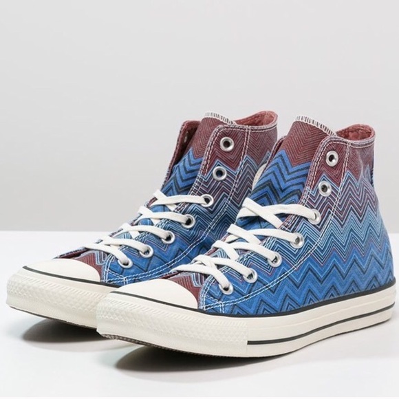 🔥1 HOUR SALE! Converse Chuck Taylor's shoes women - Picture 4 of 5
