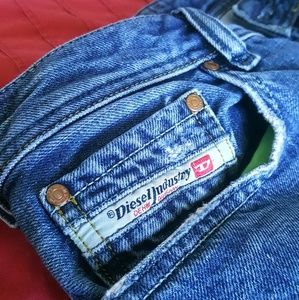 Diesel  ZATHAN   Pants wash  0071S