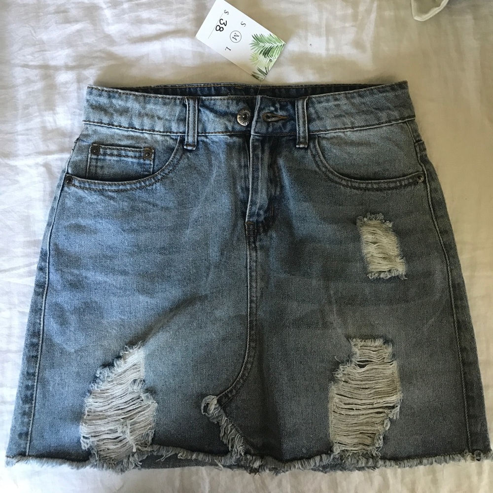 Adorable high waisted skirt