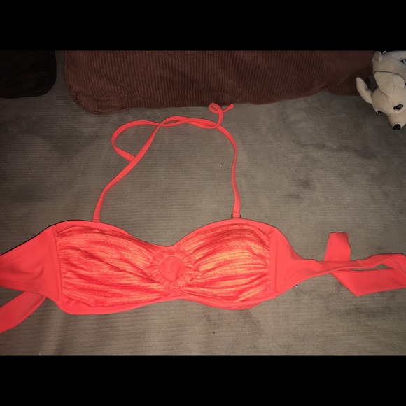 Swimsuit top - Picture 2 of 2