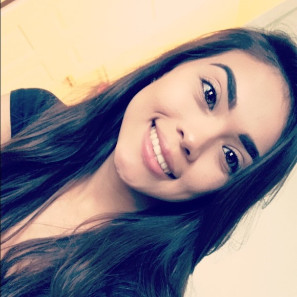 Meet your Posher, Bianca - Picture 1 of 1