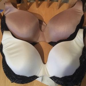38D Victoria's Secret Incredible Bra: 1st Edition