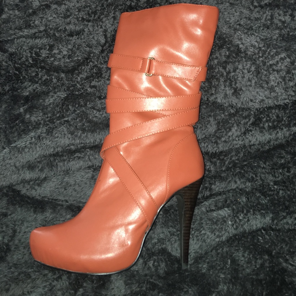 Shoes - Picture 2 of 2