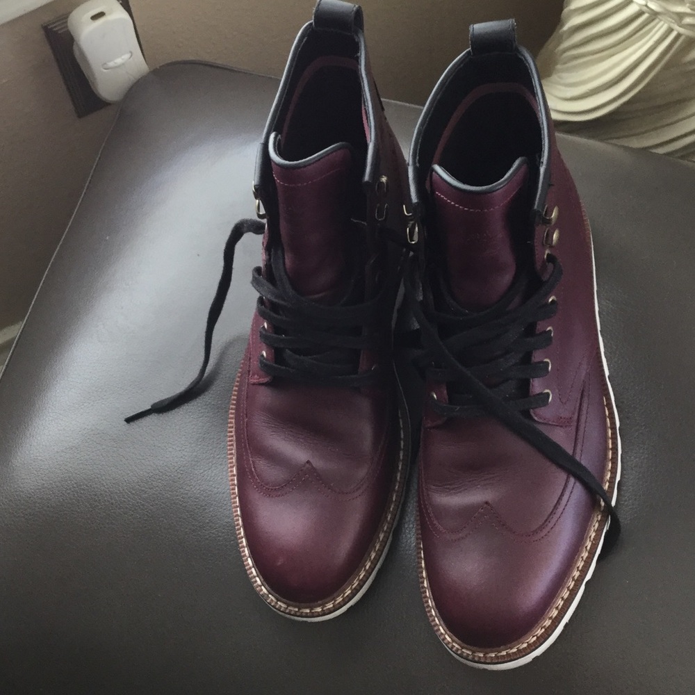 Timberland Men's Burgundy Earthkeepers Boots