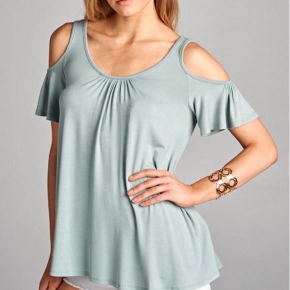S-L Sage Cold shoulder Flowy top - Picture 2 of 6