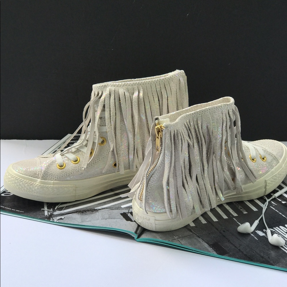 Converse vulc adult, size 8. - Picture 2 of 7