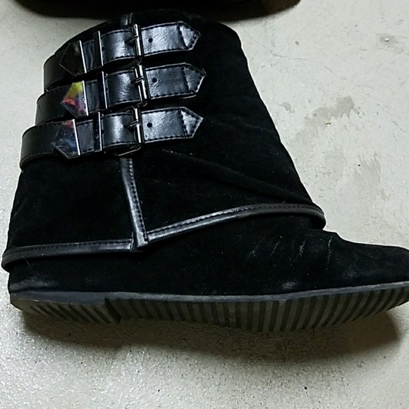 Aldo buckle booties - Picture 2 of 5
