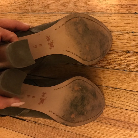 Coach high heel boots - Picture 3 of 3