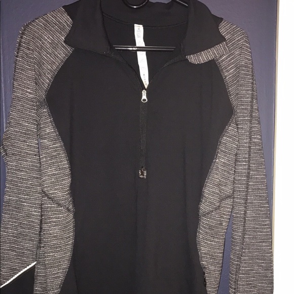 Lululemon Race your Pace 1/2 Zip - Picture 2 of 3