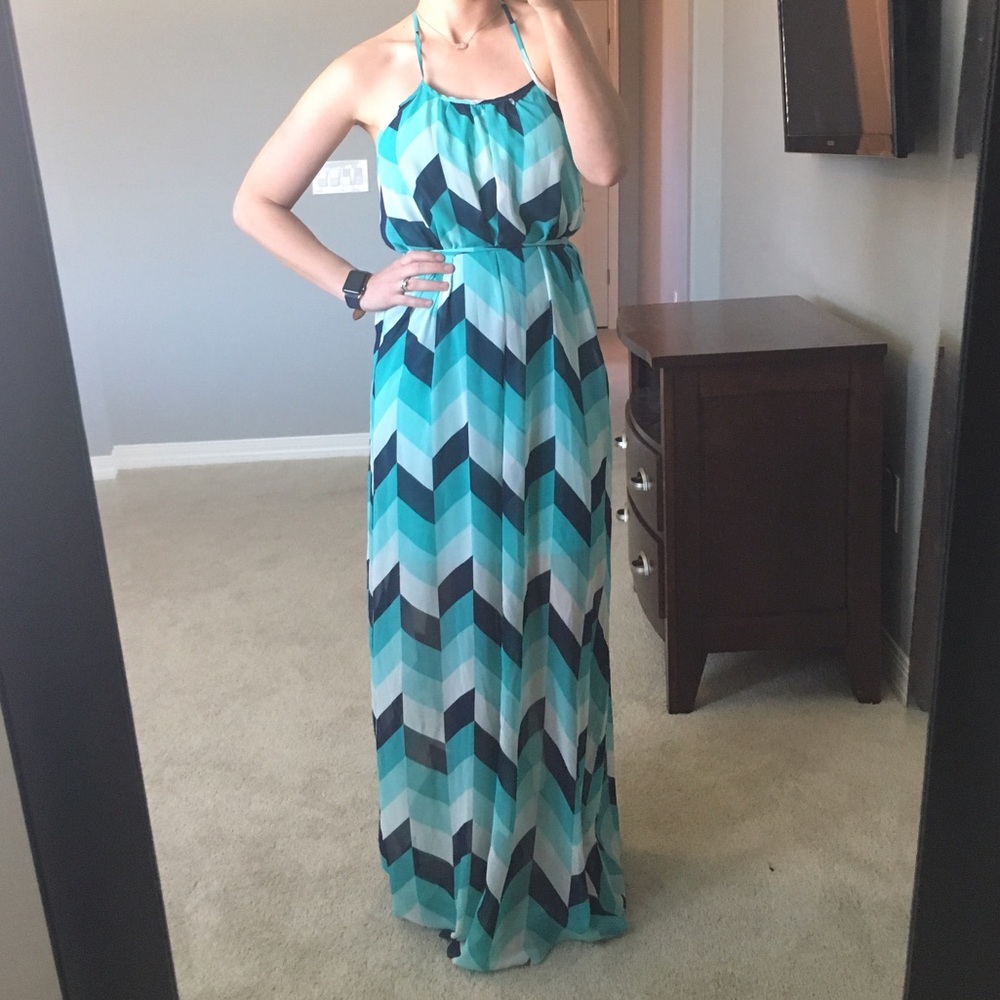 Super sexy flowy maxi dress